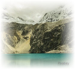 Imagen de la Laguna de Llanganuco en la página de Fertur con información de Huaraz.