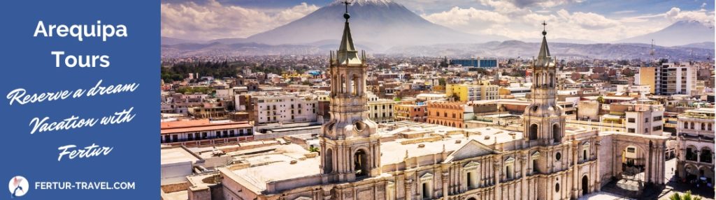 View of Cathedral and Misti Mountain in Arequipa - Tours in Arequipa with Fertur Peru Travel, your travel agency in Lima.