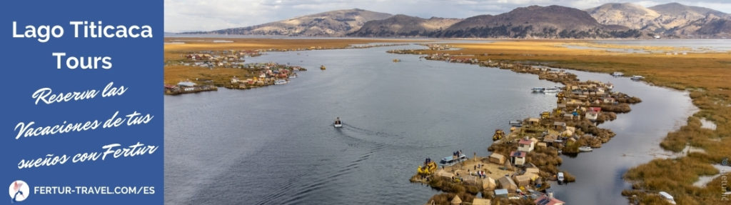 Las Islas flotantes de los Uros del Lago Titicaca